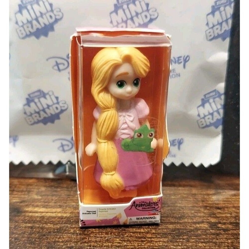 Princess Rapunzel Mini Brands DISNEY Store Edition SERIES 3 Zuru ANIMATOR DOLL